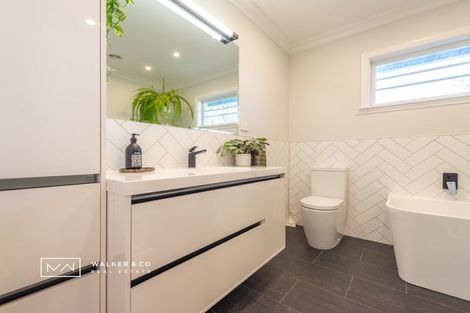 Photo of property in 15 Raukawa Grove, Trentham, Upper Hutt, 5018