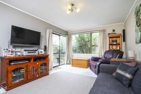 Photo of property in 13 Luanda Drive, Ranui, Auckland, 0612