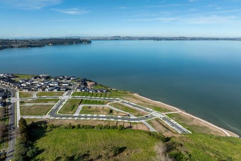 Photo of property in 42 Harbourside Parade, Hobsonville, 0616