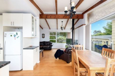 Photo of property in 21 Bert Wilson Place, Cockle Bay, Auckland, 2014