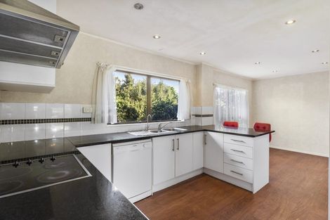 Photo of property in 8 Taihiki Road, Clarks Beach, 2122