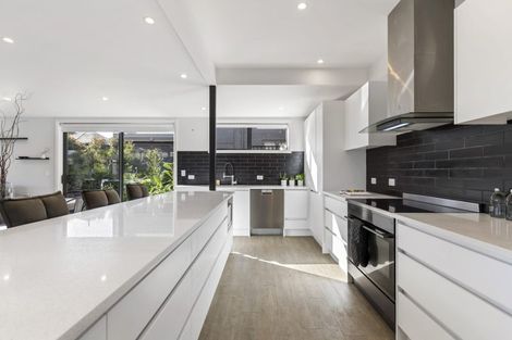 Photo of property in 58 Clarence Road, Northcote Point, Auckland, 0627