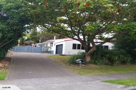 Photo of property in 76 Resolution Road, Welcome Bay, Tauranga, 3112