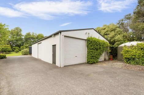 Photo of property in 998 Peak Road, Helensville, 0875