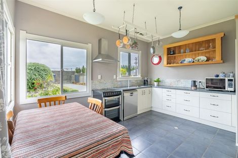 Photo of property in 4 Hull Street, Riversdale, 9776