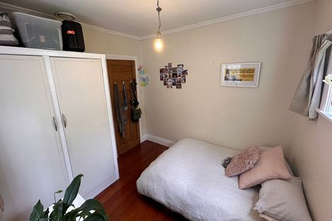 Photo of property in 1/17 Clifton Terrace, Kelburn, Wellington, 6012