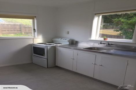 Photo of property in 37 Tremewan Street, Tawa, Wellington, 5028