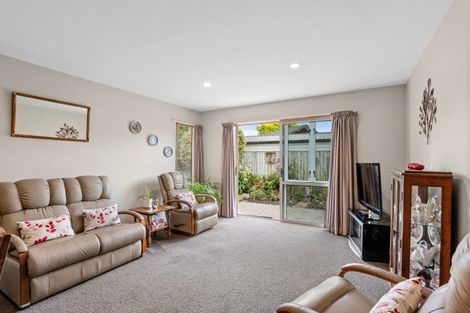 Photo of property in 5b Oldham Place, Darfield, 7510