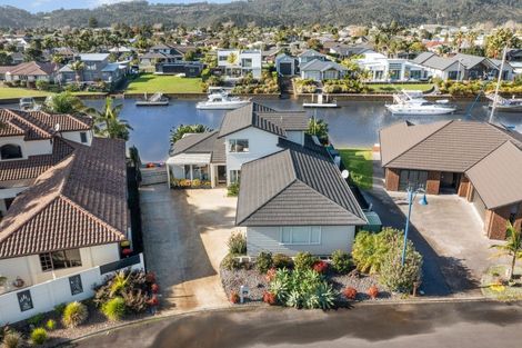 Photo of property in 14 Kelly Place, Whitianga, 3510