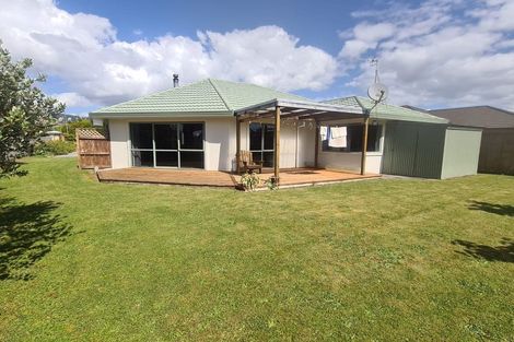 Photo of property in 13 Homewood Avenue, Levin, 5510