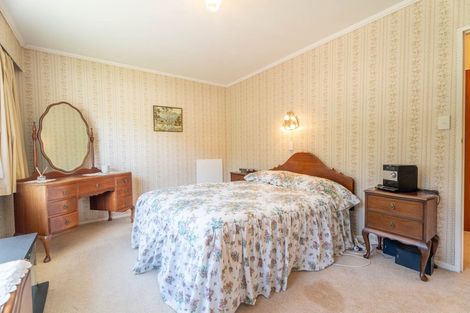 Photo of property in 48 Oriel Avenue, Tawa, Wellington, 5028