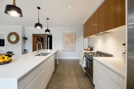 Photo of property in 32 Glaisdale Crescent, Flagstaff, Hamilton, 3210