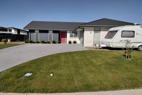 Photo of property in 22 Olney Court, One Tree Point, 0118