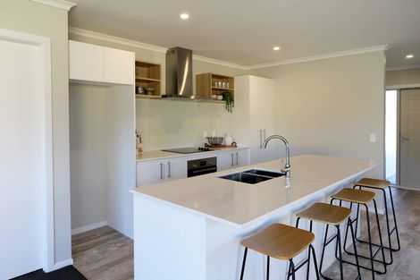 Photo of property in 42 Te Ara O Roimata, Wainuiomata, Lower Hutt, 5014