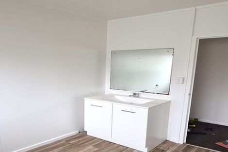 Photo of property in 16 Southview Place, Wattle Downs, Auckland, 2102