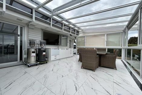 Photo of property in 26 Waimana Avenue, Northcote Point, Auckland, 0627