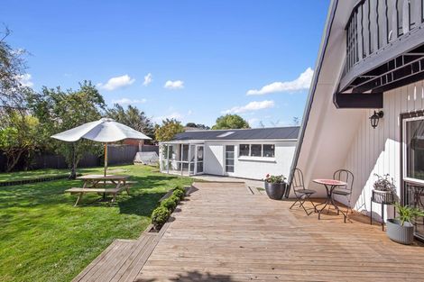 Photo of property in 6a Hurst Place, Parklands, Christchurch, 8083