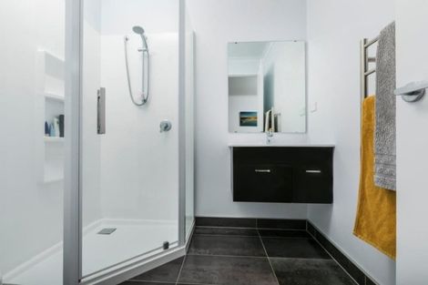 Photo of property in 5 Aporo Drive, Kumeu, 0810