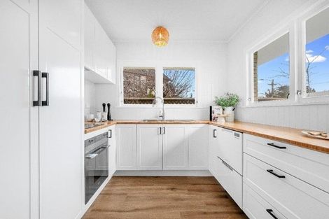 Photo of property in 394a Devonport Road, Tauranga South, Tauranga, 3112