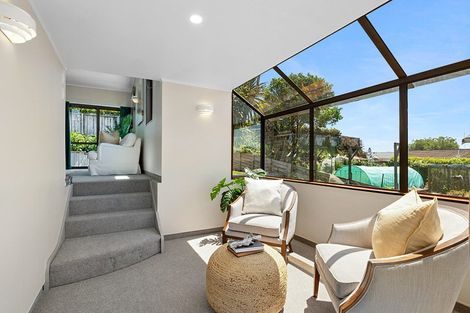 Photo of property in 8 Julian Place, Westown, New Plymouth, 4310