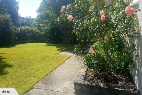 Photo of property in 43 Fendalton Crescent, Pinehaven, Upper Hutt, 5019