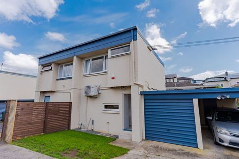 Photo of property in 1/40 Moana Avenue, Onehunga, Auckland, 1061