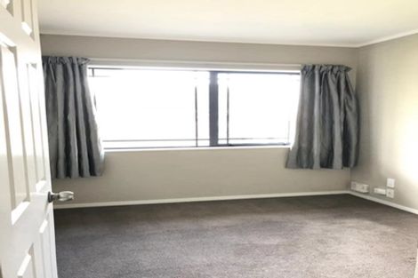 Photo of property in 113 Golfland Drive, Golflands, Auckland, 2013