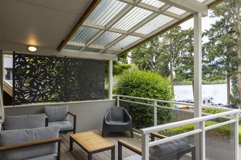 Photo of property in 878 Acacia Bay Road, Acacia Bay, Taupo, 3330