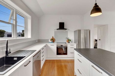 Photo of property in 2 Richmond Street, Whanganui East, Whanganui, 4500