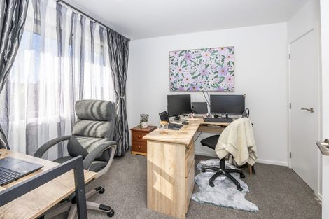 Photo of property in 40 Ladeira Place, Fitzroy, Hamilton, 3206