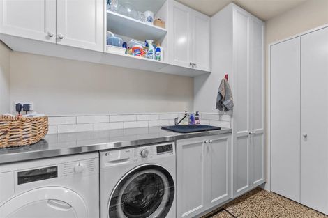 Photo of property in 135 Beach Road, Castor Bay, Auckland, 0620