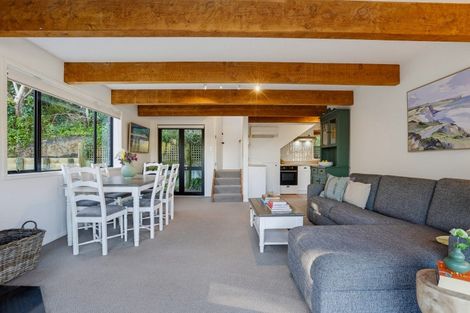 Photo of property in 6888e Christchurch Akaroa Road, Takamatua, 7581