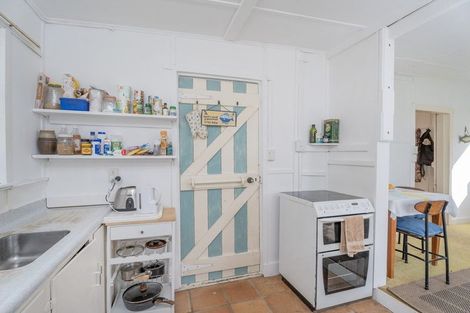 Photo of property in 5a Ocean Beach Road, Tairua, 3508