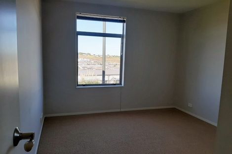 Photo of property in 35 Magma Crescent, Stonefields, Auckland, 1072