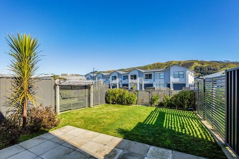 Photo of property in 15 Kamana Way, Kenepuru, Porirua, 5022