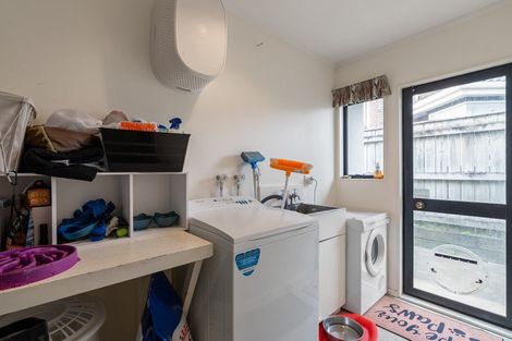 Photo of property in 60 Molyneux Close, Whitby, Porirua, 5024