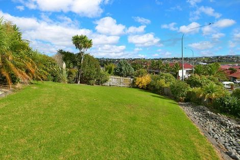 Photo of property in 159 Whangaparaoa Road, Red Beach, 0932