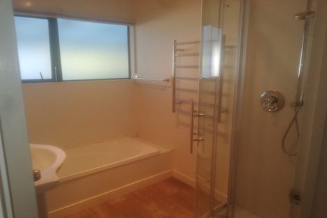 Photo of property in 13 Milne Street, Hunterville, 4730