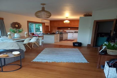 Photo of property in 88 Sandwich Road, Beckenham, Christchurch, 8023