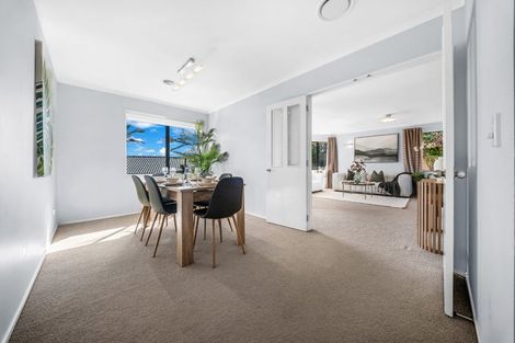 Photo of property in 11 Cognac Place, Henderson, Auckland, 0612