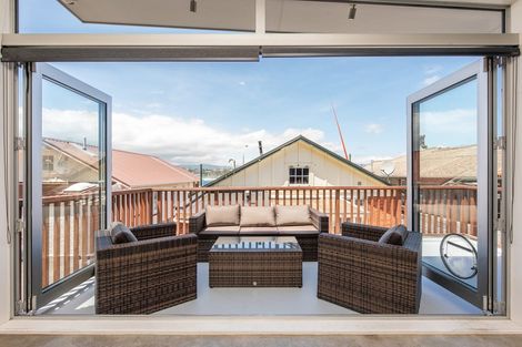 Photo of property in 528a Evans Bay Parade, Hataitai, Wellington, 6021