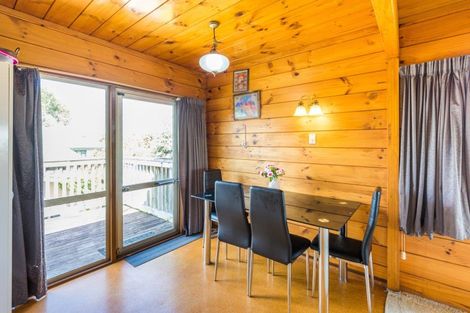 Photo of property in 4 Papawai Place, Milson, Palmerston North, 4414