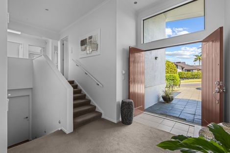 Photo of property in 60 Chesterfield Way, Orewa, 0931