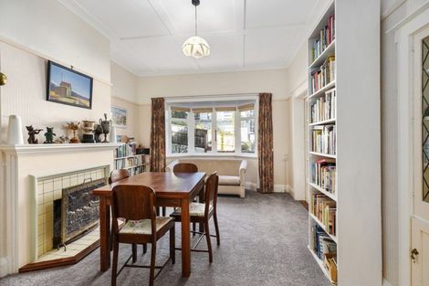 Photo of property in 31 Melbourne Road, Island Bay, Wellington, 6023