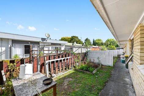 Photo of property in 1/877 Heaphy Terrace, Claudelands, Hamilton, 3214
