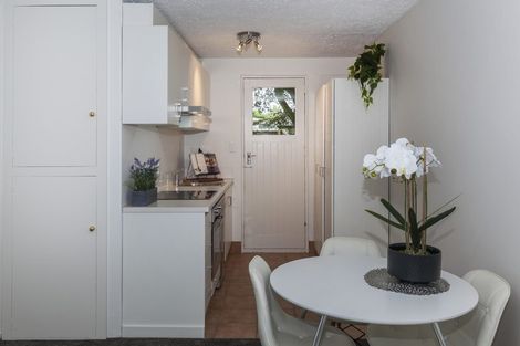 Photo of property in 2/40 Leinster Road, Merivale, Christchurch, 8014