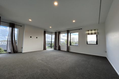 Photo of property in 4 Flavell Drive, Orewa, 0931