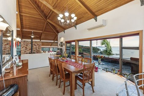 Photo of property in 16 Brigantine Drive, Beach Haven, Auckland, 0626