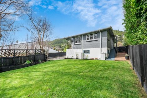Photo of property in 86a Winara Avenue, Waikanae, 5036