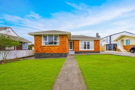 Photo of property in 27 Harania Avenue, Favona, Auckland, 2024